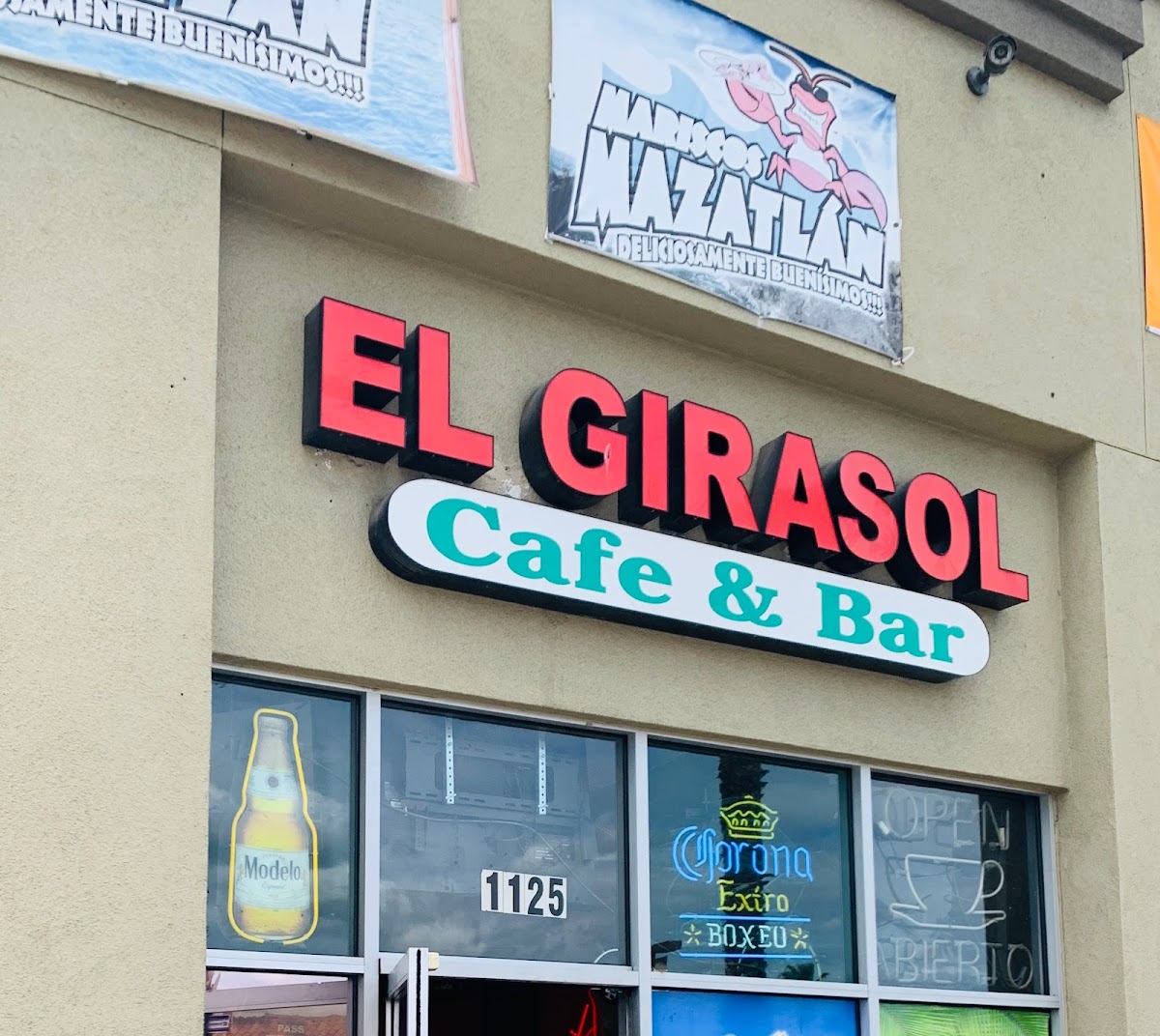 El Girasol Sports Bar
